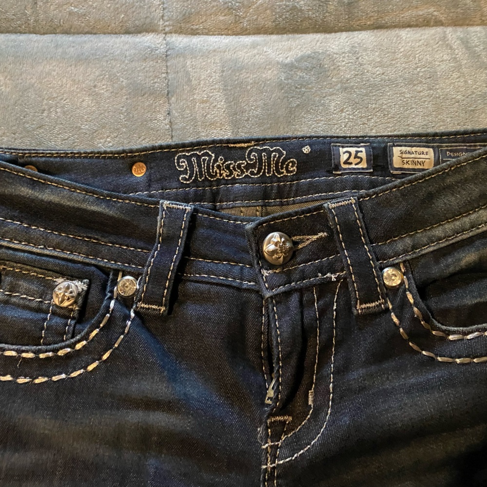 Miss Me jeans, like new, stretchy, comfy